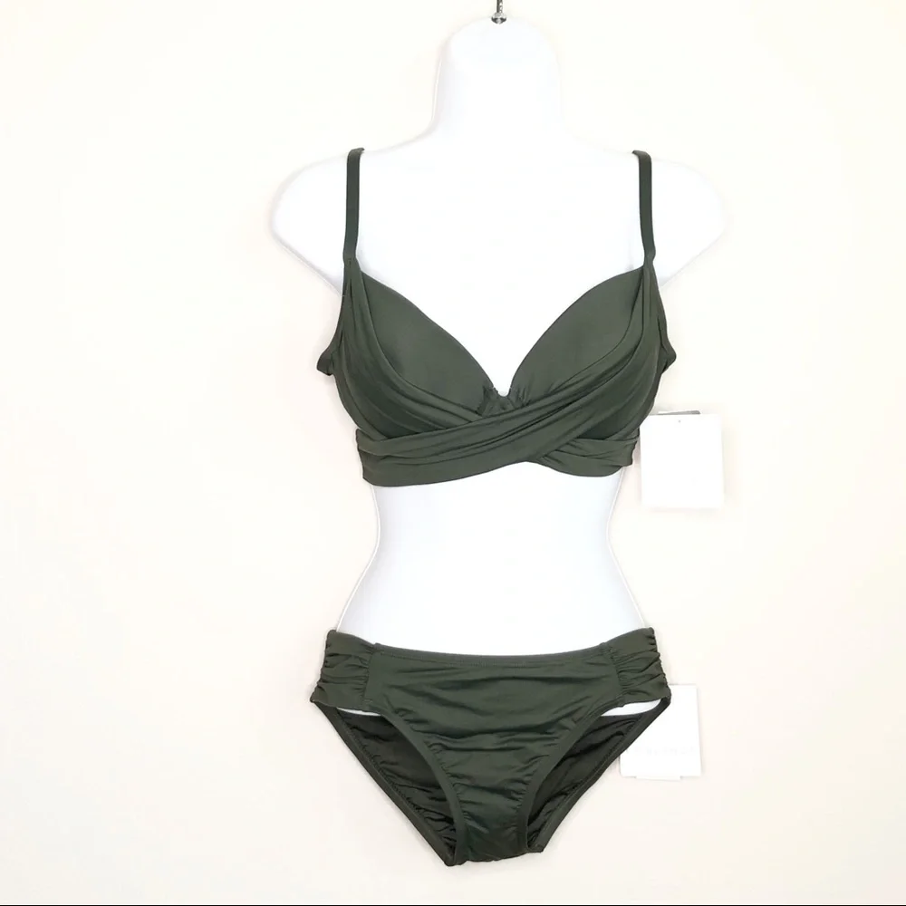 La Blanca Island Goddess Underwire Standard Island Goddess Shirred Hipster Set - Picture 5 of 7